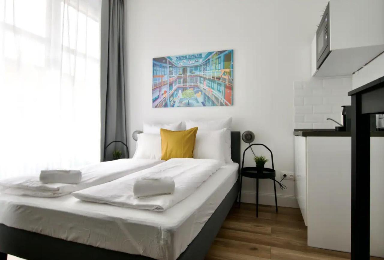 Studio By Hi5- In Downtown Apartment